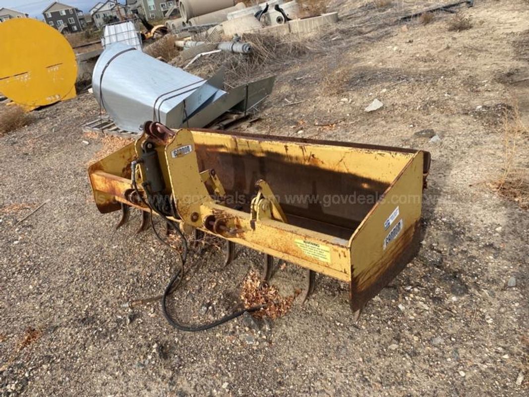 2001 Gannon HDF515LR 7' Box Scraper with Hydraulic Cylinder – 3-Point