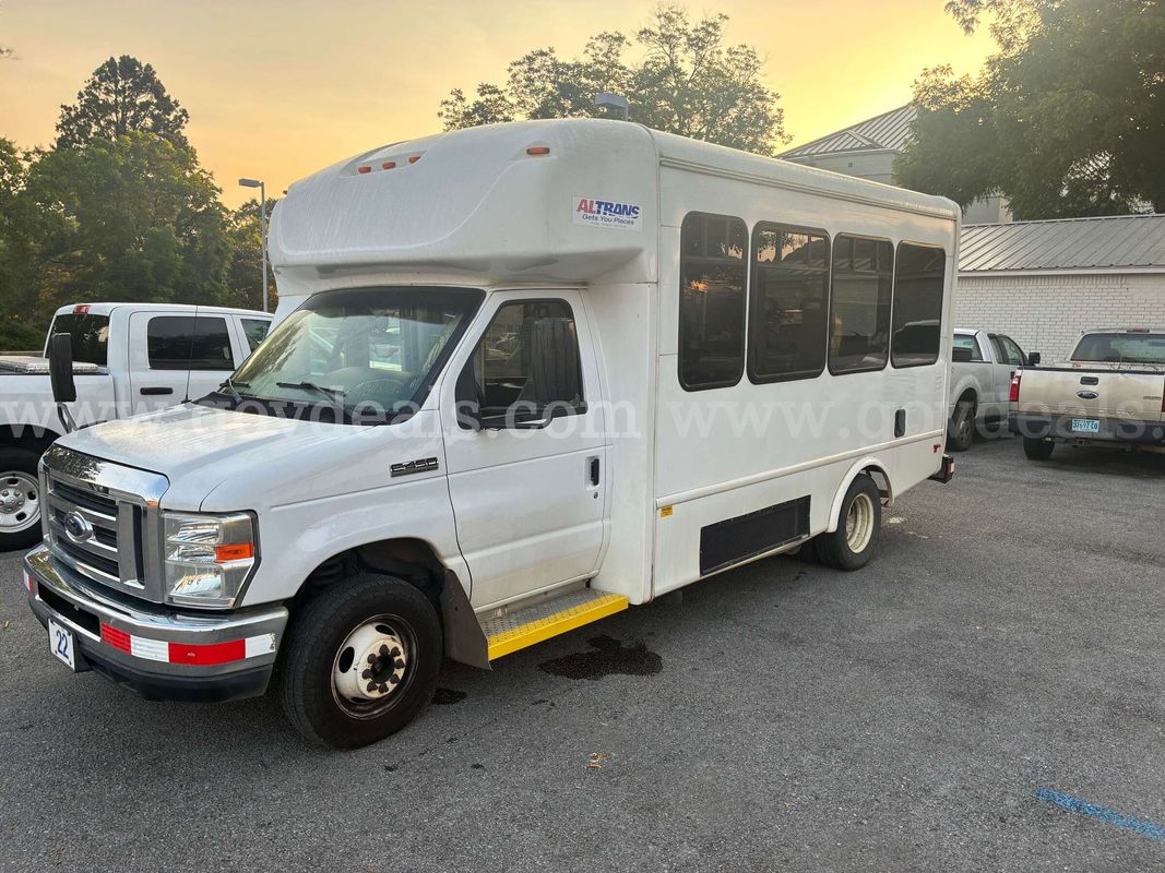 2017 Ford Econoline