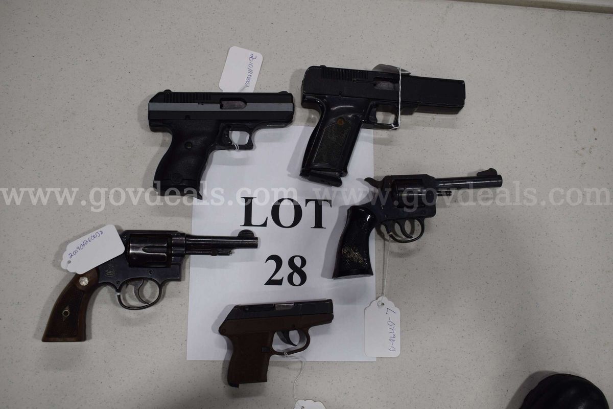 5 Handguns - Lot 28