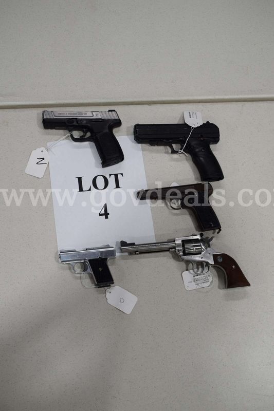 5 Handguns - Lot 4