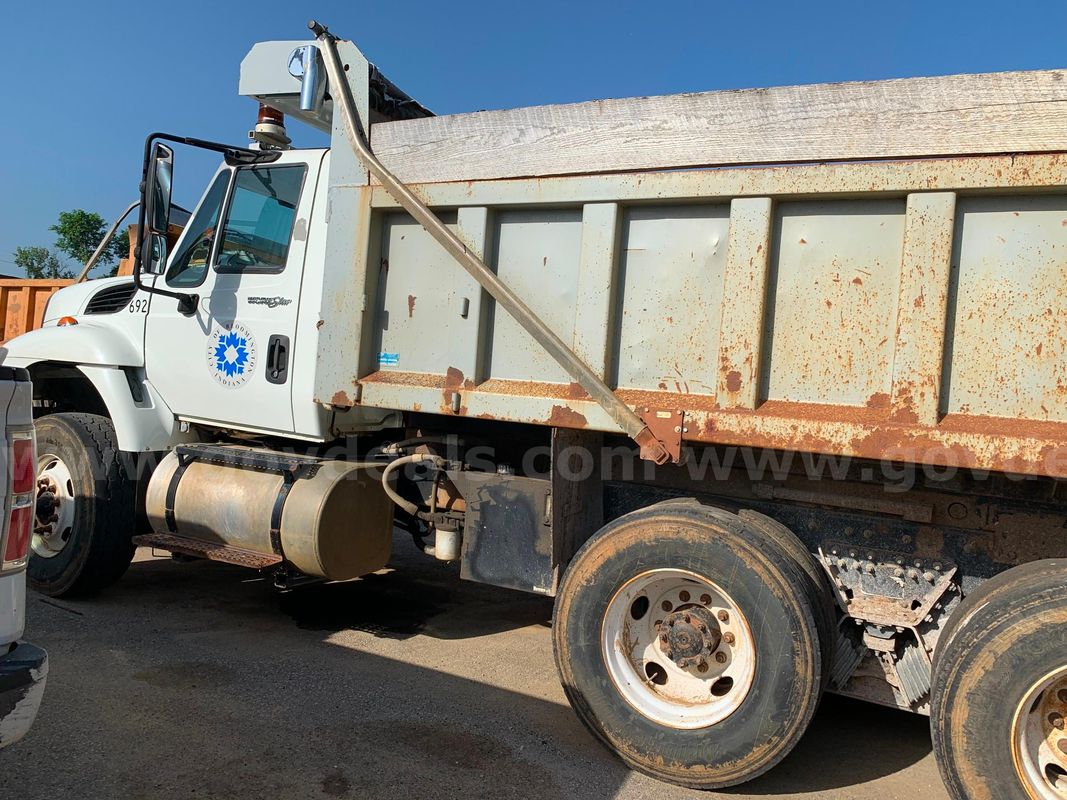 International 2 Ton Dump Truck