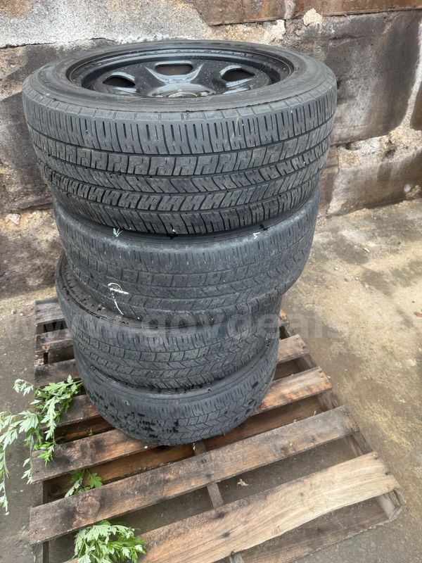 Ford Explorer Rims and Tires