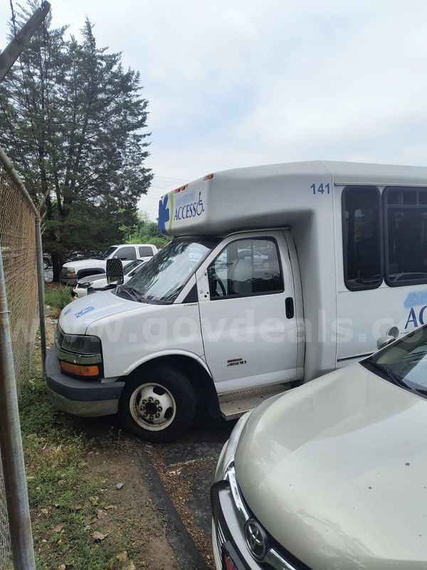 2013 Chevy 4500 cutaway van Paratransit