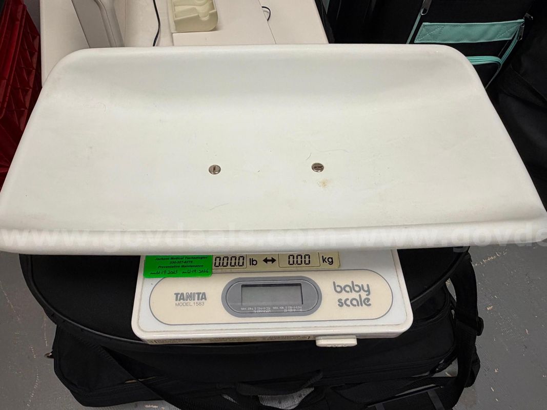 LOT of 7 infant scales