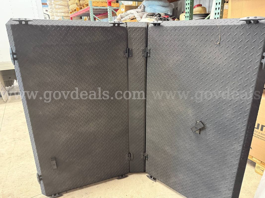 Toyota Tacoma Cover