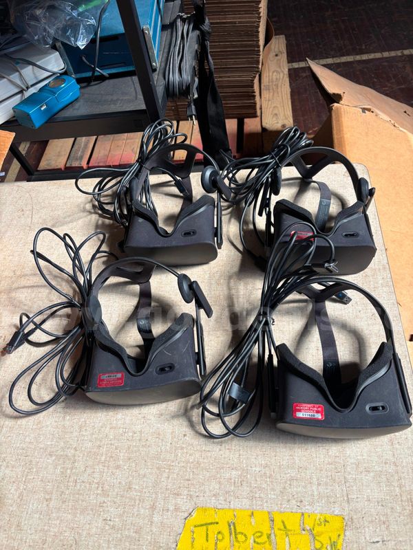 Lot of Oculus Equipment