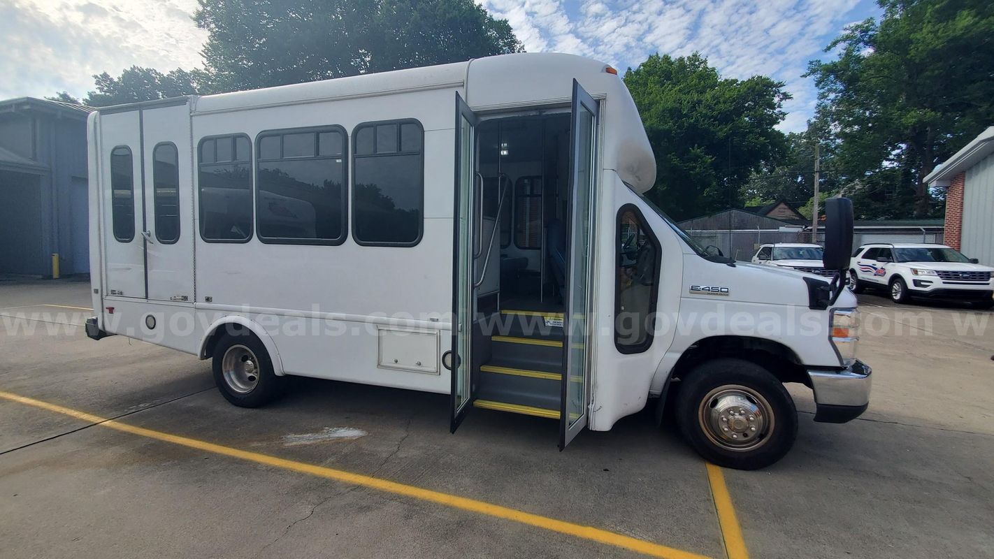 2018 Ford Econoline