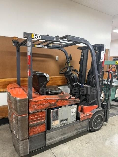 Toyota Forklift WITH Battery- USED - non operational