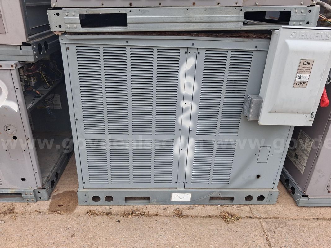 Carrier HVAC Unit