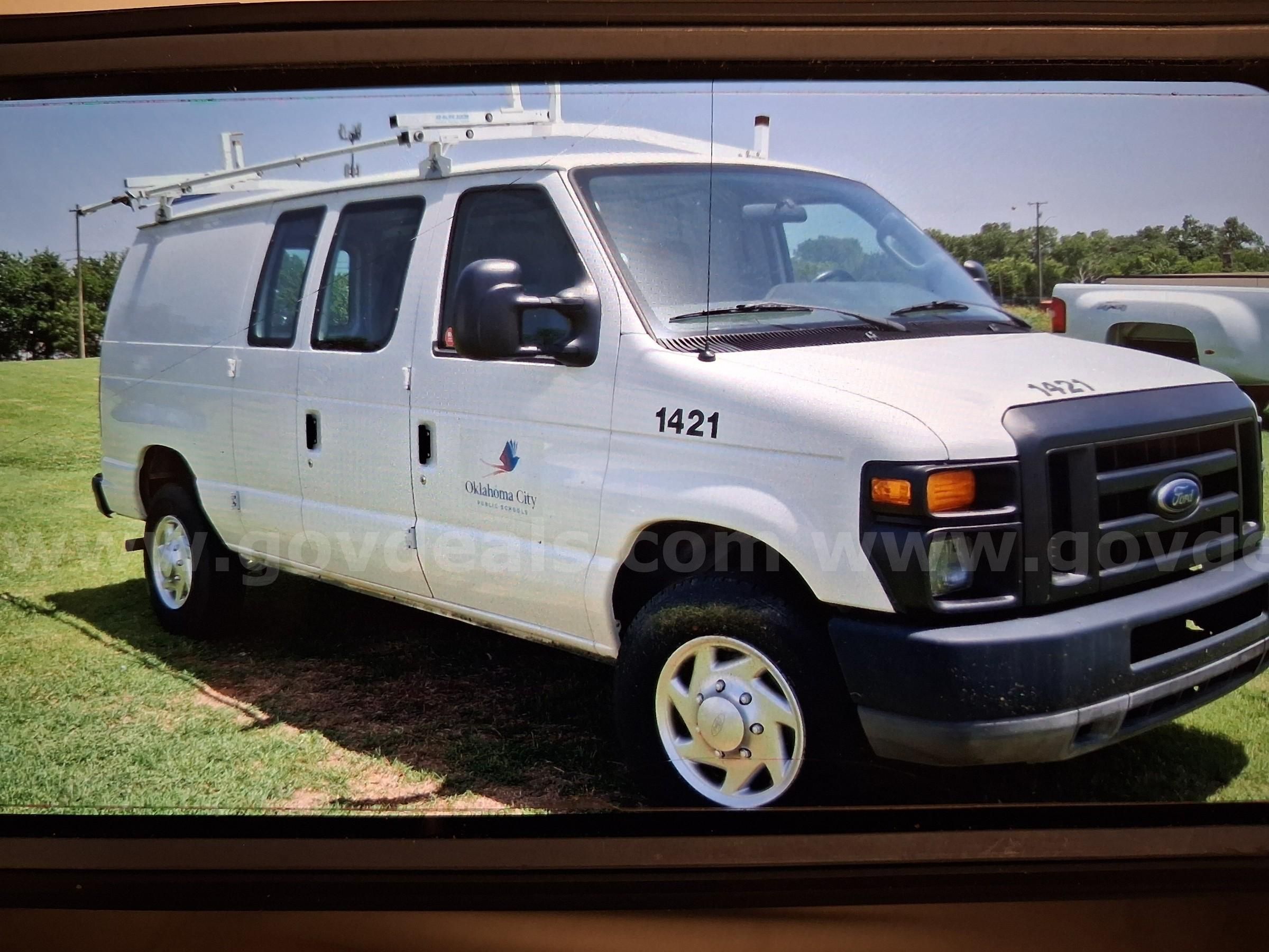 2010 E-250 Ford Van