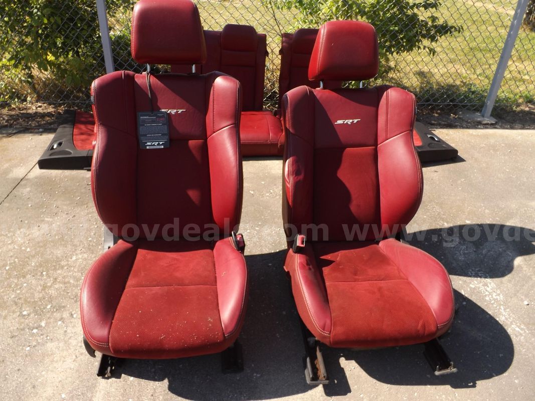 2013 SRT 8 red seats