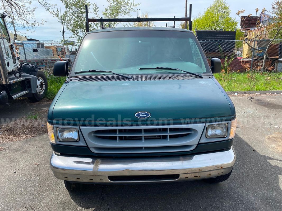 1999 Ford Econoline Wagon