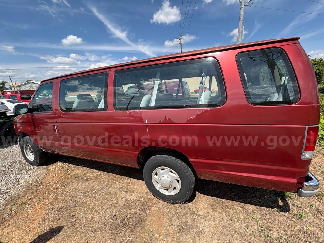 1998 Ford Club Wagon