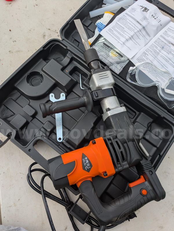 FREE SHIPPING -1400W Electric Demolition Jack Hammer Concrete Breaker with 2 Chisels