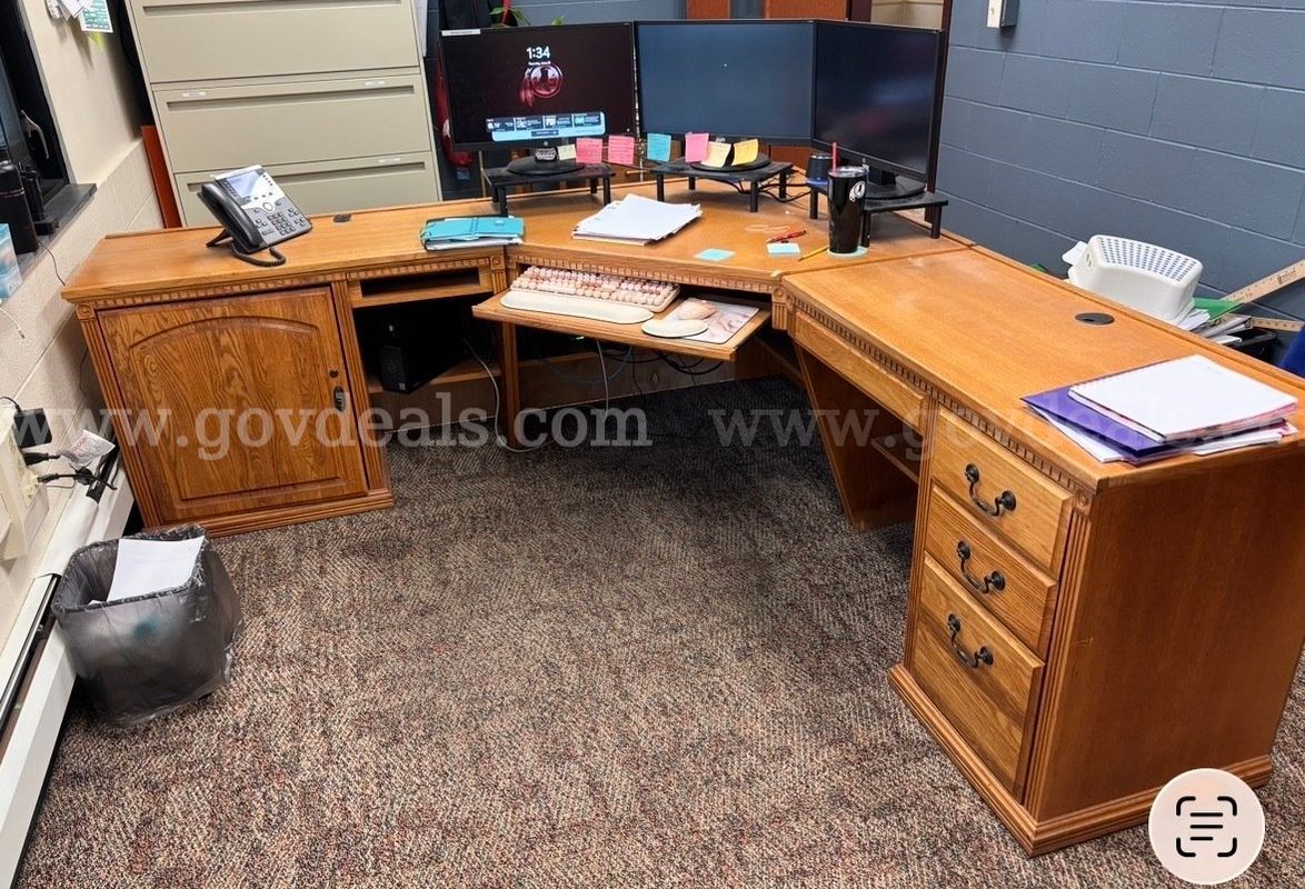 LOT of Office Furniture