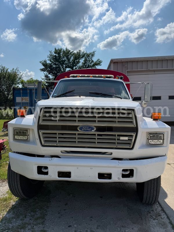 1990 Ford FT900F
