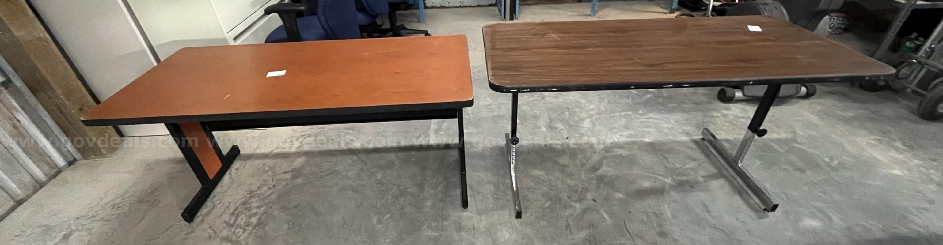 Lot of 2 Tables
