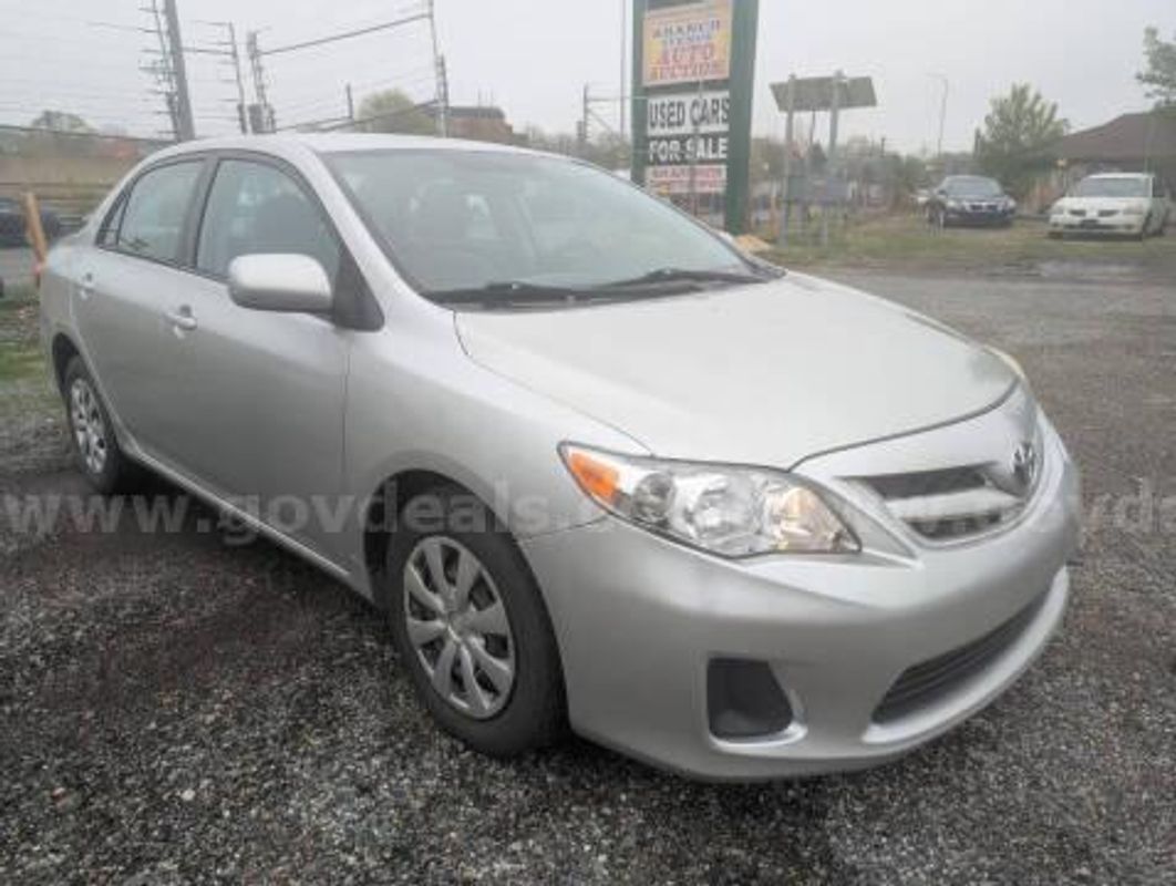 2011 Toyota Corolla S 4-Speed AT