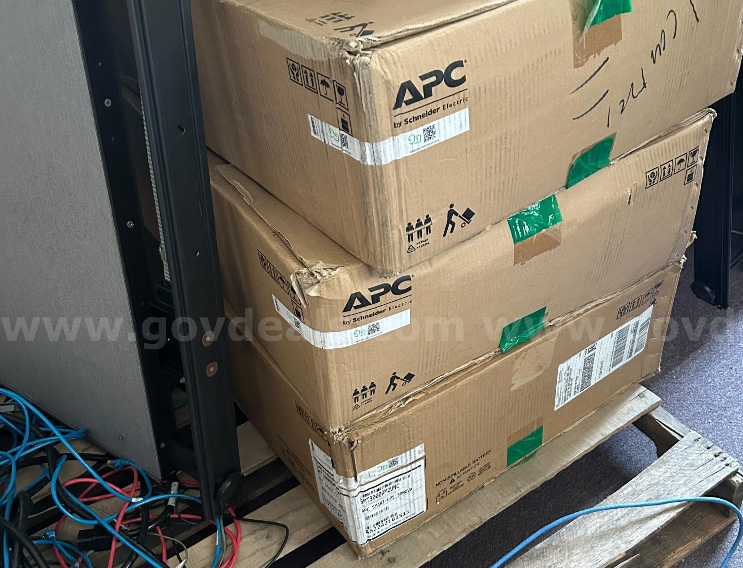 UPS (Uninterruptible Power Supply)