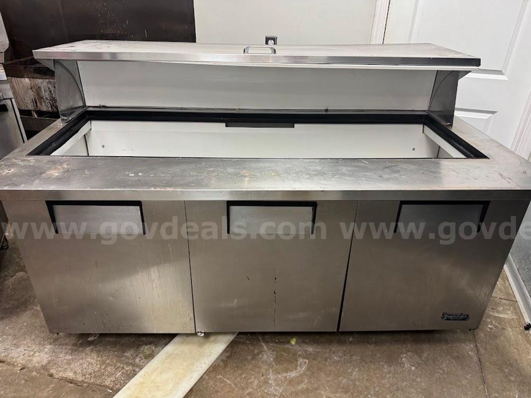 Commercial Stainless Steel Prep Table & Sink – Restaurant Equipment Lot