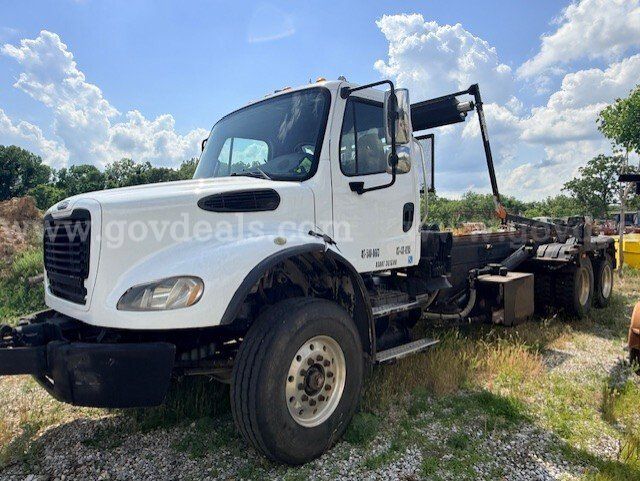 2007 Freightliner M2 112 Roll Off Truck