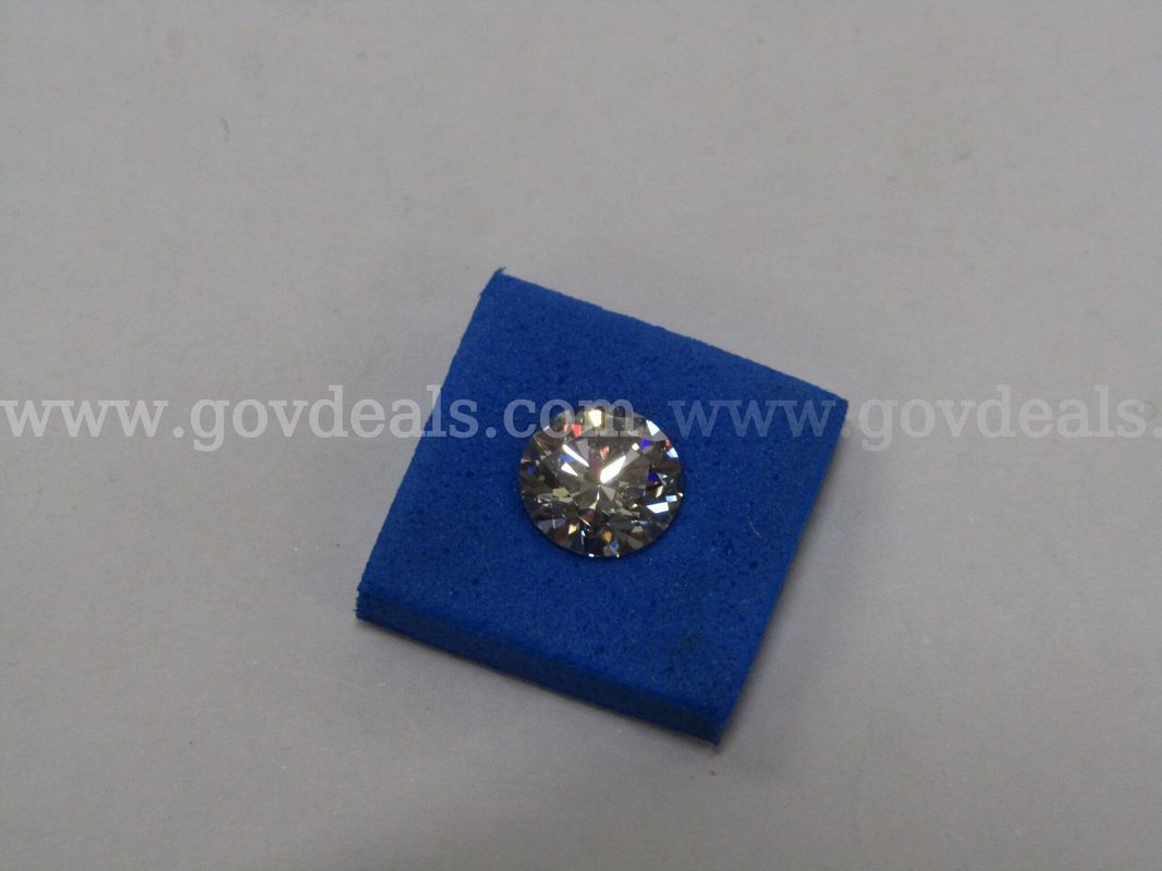 1.10 carat Round Brilliant Lab Grown Diamond IGI Certified