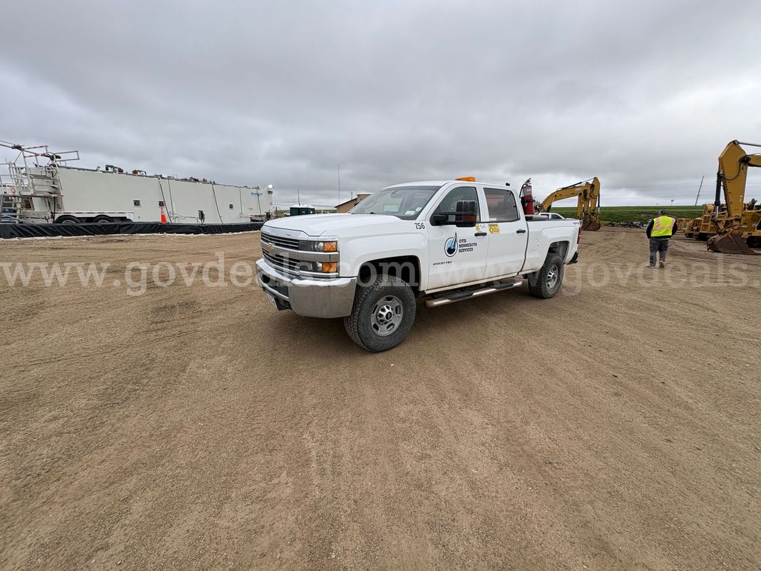 2016 Chevrolet Silverado 2500 HD 4x4 Crew Cab Pickup