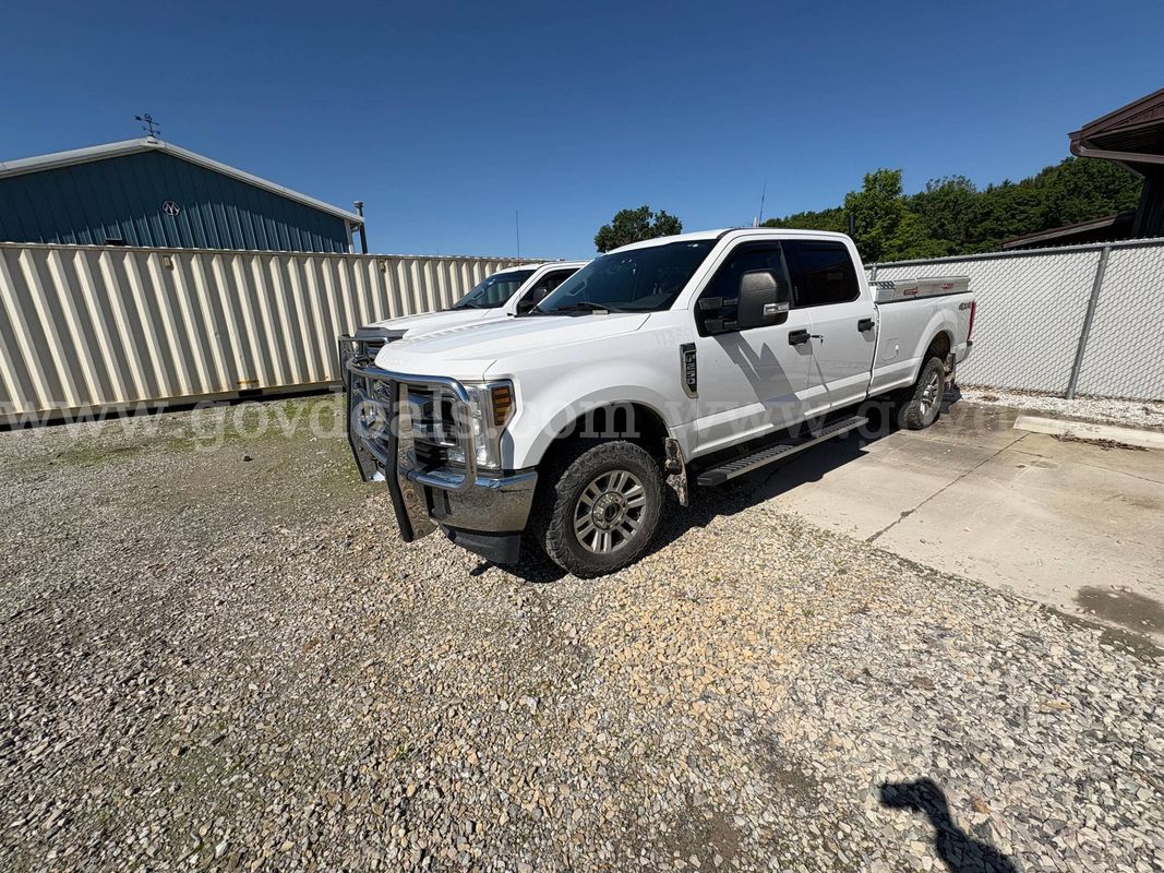 2019 Ford F-250 SD 4x4 Crew Cab Pickup- Inoperable