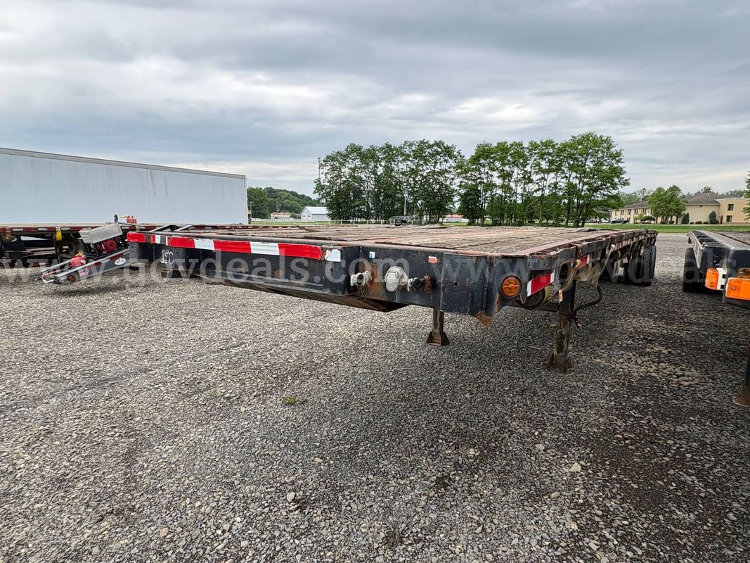 2002 Fontaine 5FTW-5-8045 45 Ft T/A Spread Axle Flatbed Trailer