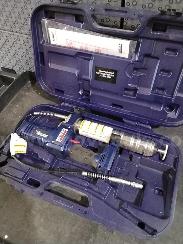 Lincoln Grease Gun