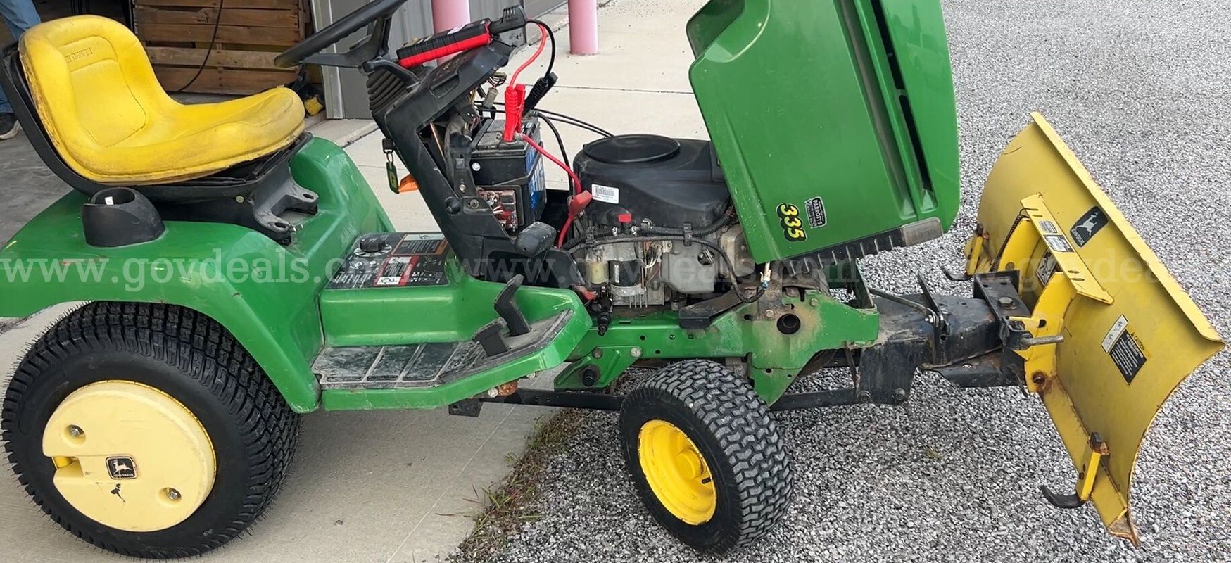 2001 John Deere 335 Tractor