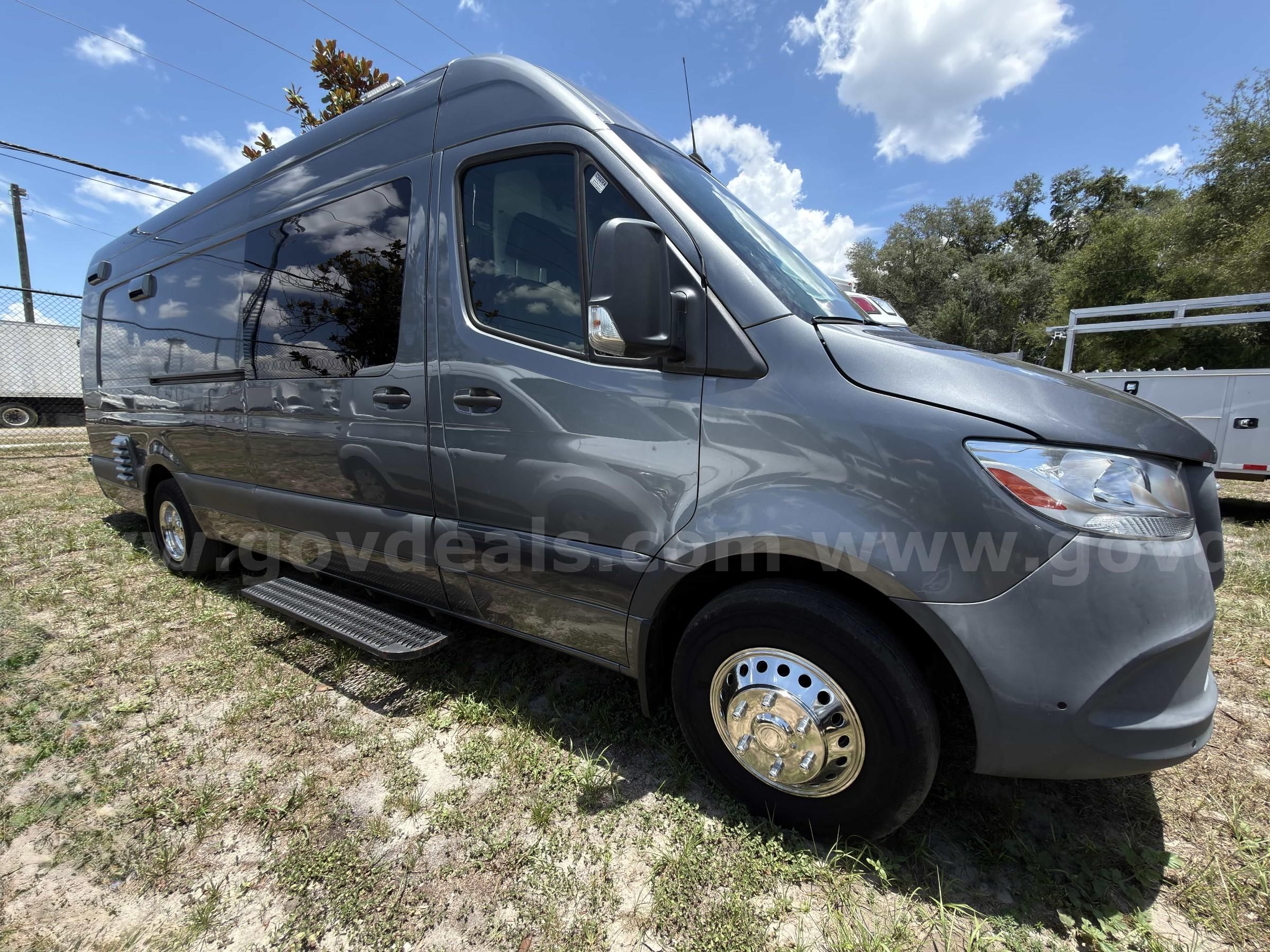 2021 Mercedes-Benz Sprinter Adaptable Mobile Kitchen Fleet w/Battery System