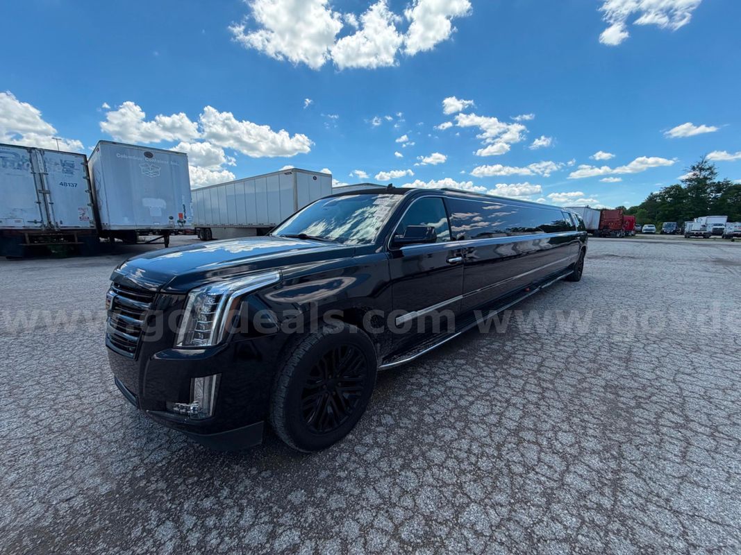 2015 Cadillac Escalade LIMOUSINE EXTENDED LIMO