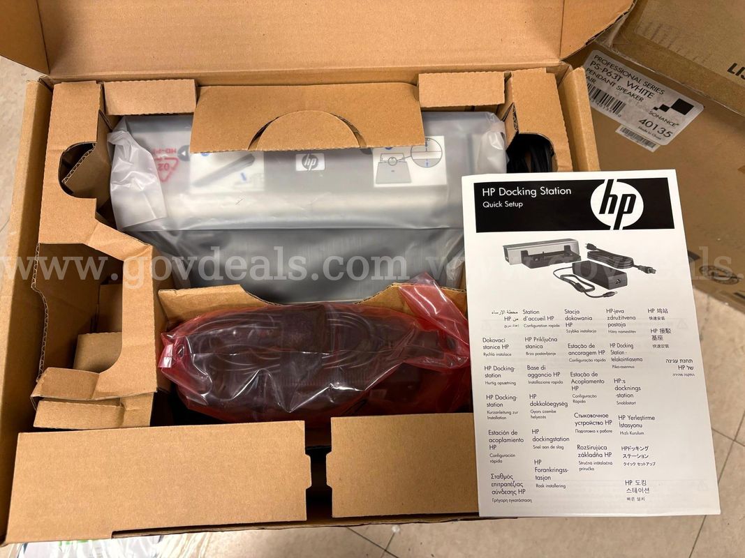 HP Docking Station (NEW IN BOX)
