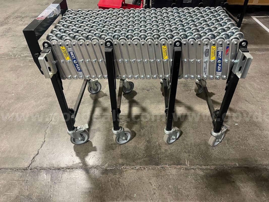 ULINE H-1395 GRAVITY CONVEYOR