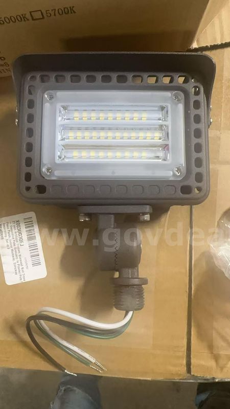 SHIPPING AVAILABLE 2 set 18W LED Flood Light 5000K Daylight ETL Certified IP65 Waterproof for Outdoor Yard Garage( 5-03)