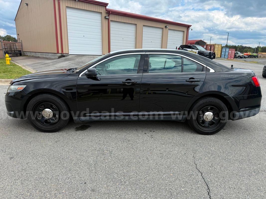 2013 Ford Taurus