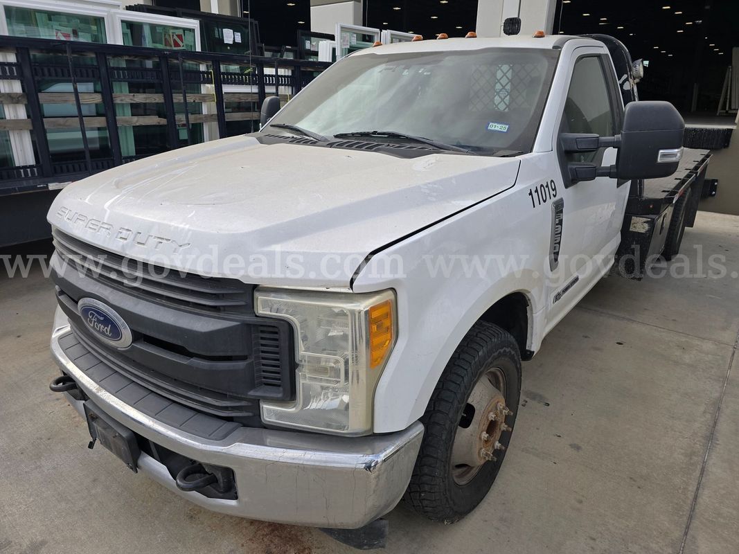 2017 Ford F 350 SD Flatbed Dump Dually
