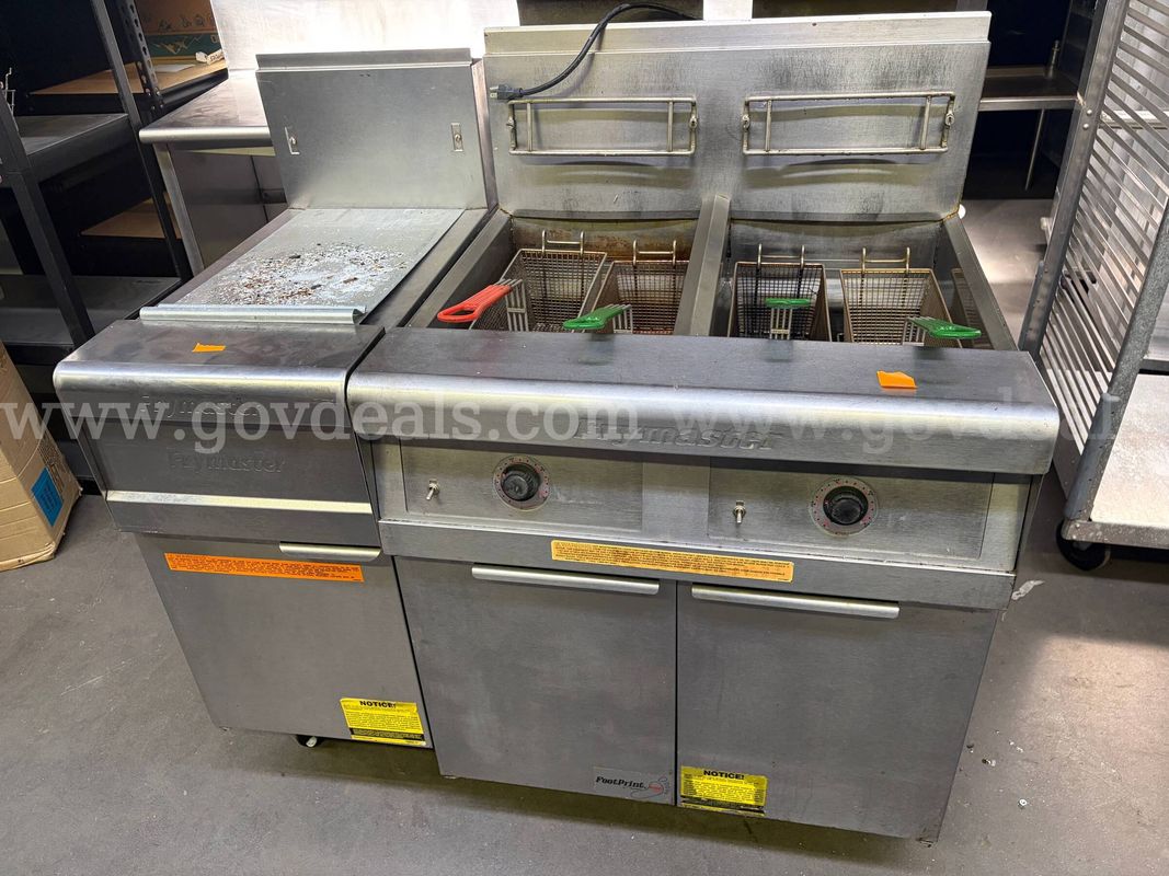 Frymaster Gas Commercial Deep Fry Station w/ Side Cabinet