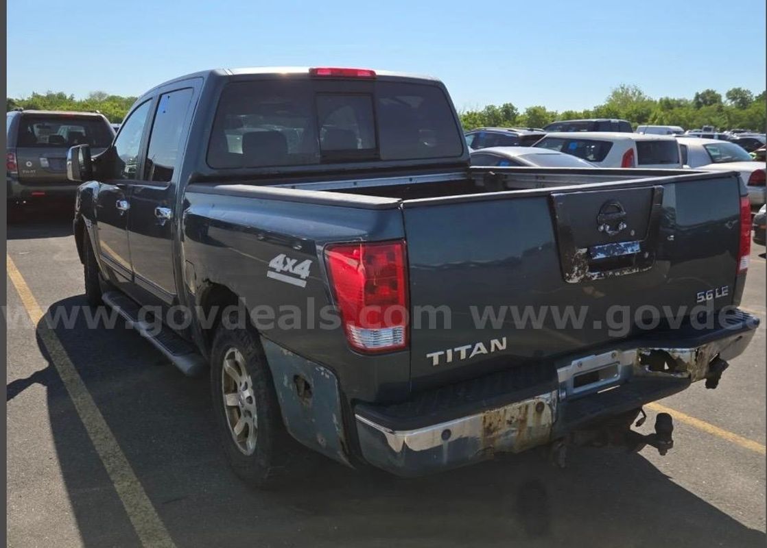 2004 Nissan Titan LE Crew Cab 4WD