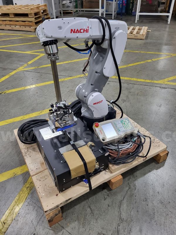 Nachi-Fujikoshi MZ07 High-Speed 6-Axis Articulated Robot Arm