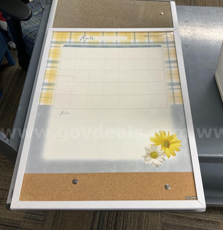 Boone Combination Dry-Erase Calendar & Cork Board – Daisy Design 22.5x17