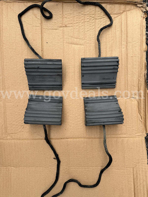 LOT OF 4 (2+2)Heavy Duty Wheel Chocks,Rubber Wheel Block Non-Slip Base With Rope *WILL SHIP*