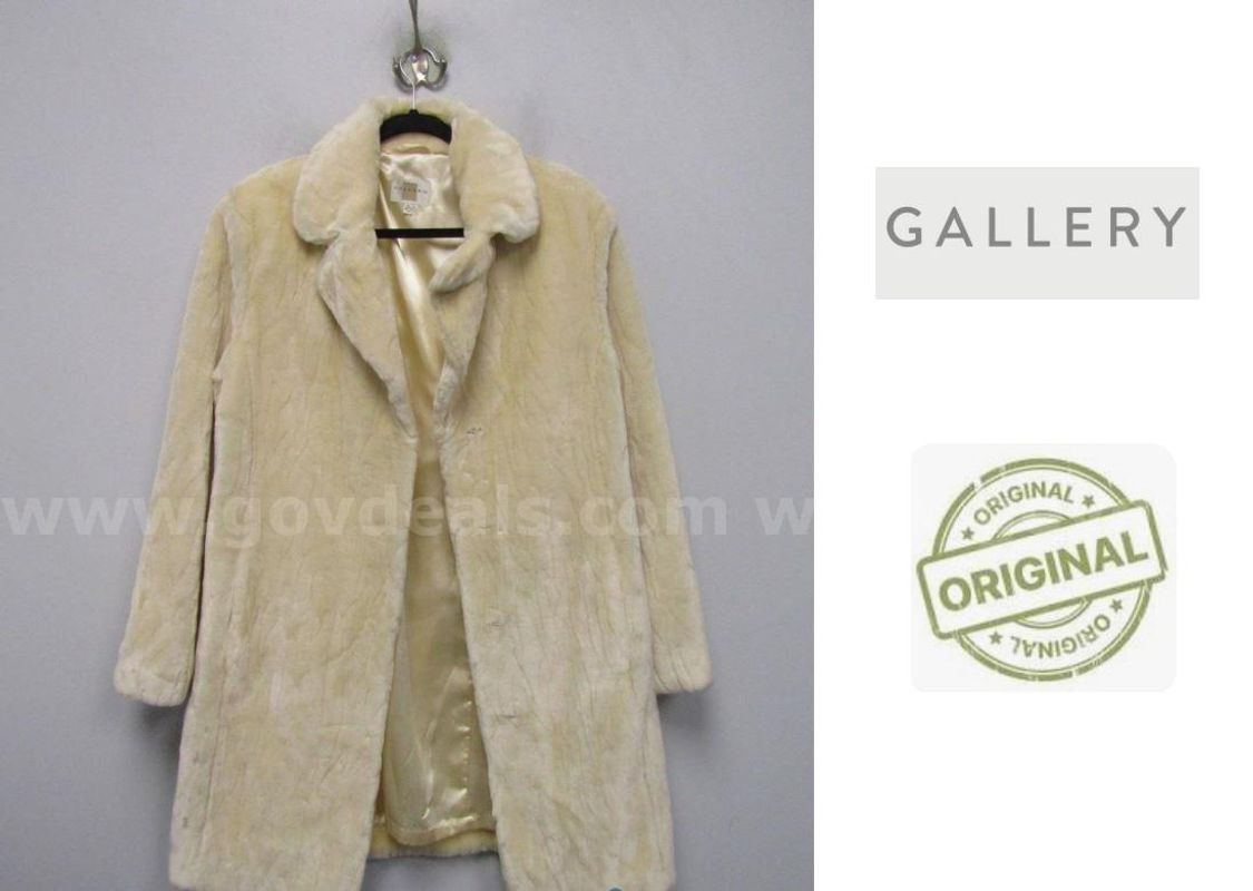 Authentic Original Gallery Ivory Women's Size Large Faux Fur Coat Jacket (MSRP: $100)