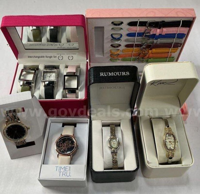 Lot of 6 Fashion Watch Stylish with Box and Extra Accessories