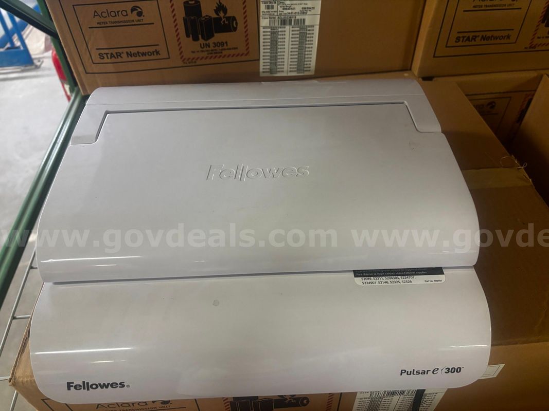 Fellowes Pulsar 300 Comb Binding Machine