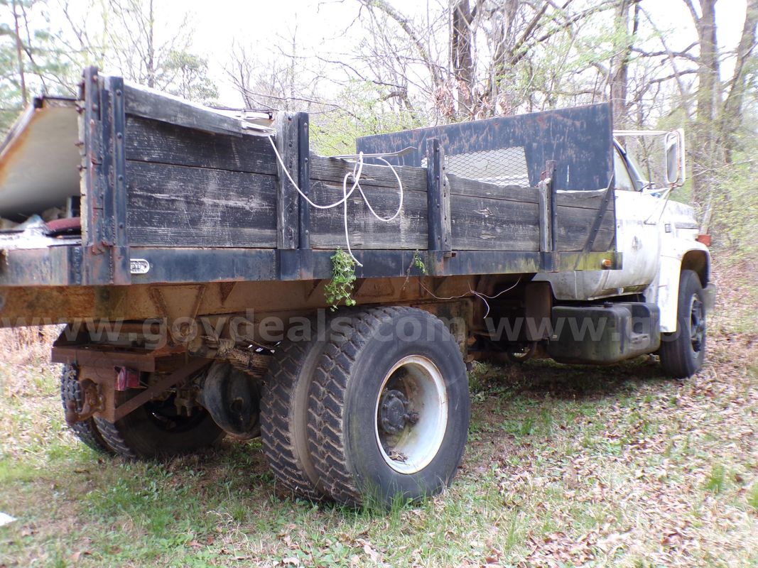 1983 Chevrolet C7D042