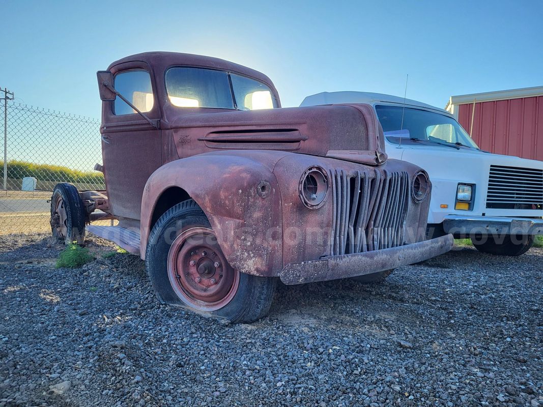 1947 FORD PICKUP TRUCK