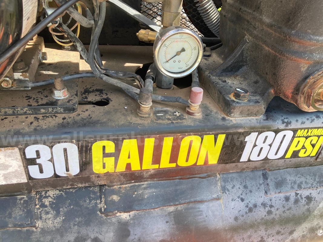 Central Pneumatic 30 Gallon 180 PSI Air Compressor