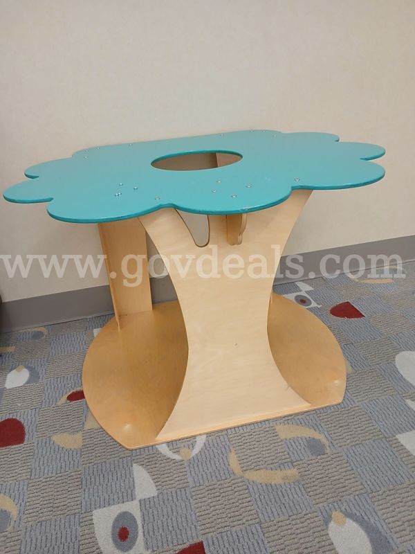 Children's play furniture - Simulated tree